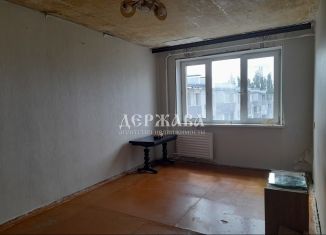 Продаю трехкомнатную квартиру, 61.7 м2, Старый Оскол, микрорайон Парковый, 2