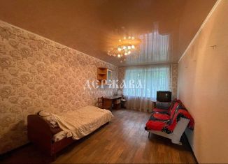 Продается двухкомнатная квартира, 48.1 м2, Старый Оскол, микрорайон Приборостроитель, 15