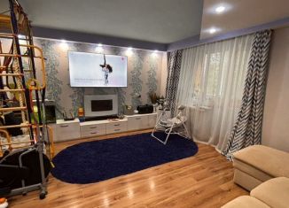 Продажа 3-ком. квартиры, 61.5 м2, Кирово-Чепецк, улица Ленина, 6/1