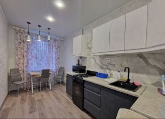 Сдаю в аренду 2-ком. квартиру, 41 м2, Выборг, Комсомольская улица, 11