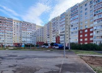 Сдам 2-комнатную квартиру, 55 м2, Пермь, улица Докучаева, 38, Дзержинский район