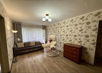 Продается 3-комнатная квартира, 55.9 м2, Березники, улица Пятилетки, 55