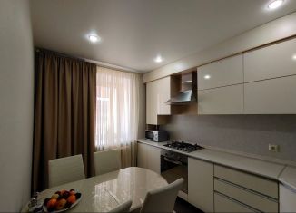 Сдаю в аренду 2-ком. квартиру, 52 м2, Йошкар-Ола, улица Йывана Кырли, микрорайон 9Б