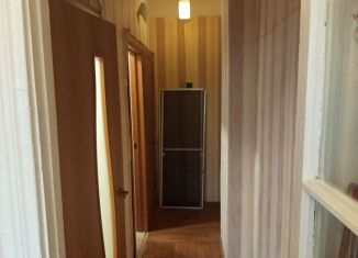 Продаю 2-ком. квартиру, 60 м2, Дзержинск, проспект Ленина, 47/16