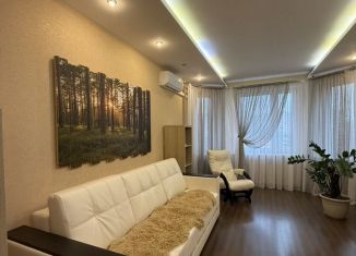 Продам трехкомнатную квартиру, 80 м2, Тула, улица Хворостухина, 1