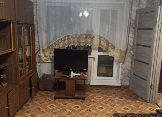 Сдаю в аренду трехкомнатную квартиру, 46.9 м2, Белово, улица Ленина, 14