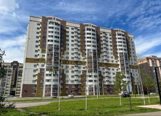 Продаю 2-ком. квартиру, 73 м2, Благовещенск, Заводская улица, 2/4, ЖК Лазурный Берег