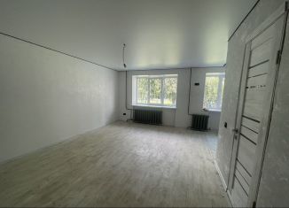 Продаю 1-ком. квартиру, 30 м2, Туймазы, улица Комарова, 31А