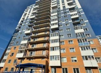 Продаю 3-комнатную квартиру, 71.2 м2, Березники, улица Строителей, 1