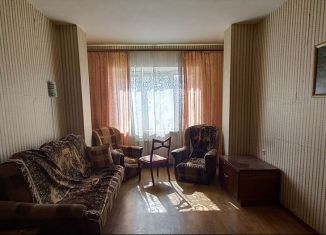 Продаю двухкомнатную квартиру, 53 м2, Великие Луки, улица Ботвина, 10/21