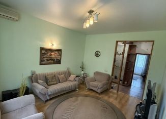 Продам 3-ком. квартиру, 70.4 м2, Новотроицк, Советская улица, 27