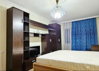 Сдам в аренду 3-комнатную квартиру, 60 м2, Сочи, Волгоградская улица, 30, микрорайон Завокзальный