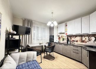 Трехкомнатная квартира на продажу, 74.8 м2, посёлок Шушары, Вишерская улица, 24