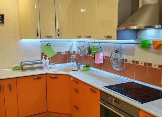 Сдам 2-ком. квартиру, 67 м2, Томская область, улица Славского, 2