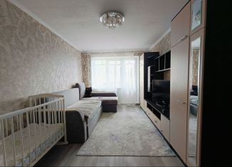 Продаю двухкомнатную квартиру, 43.5 м2, посёлок ЛМС, микрорайон Центральный, 13