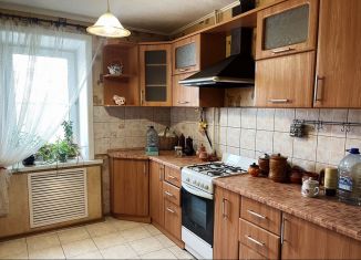 Продажа 3-ком. квартиры, 60 м2, Ярославль, улица Ньютона, 65