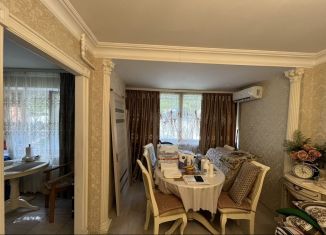 Продается 2-комнатная квартира, 52 м2, Сочи, Крымская улица, 26, микрорайон Мамайка