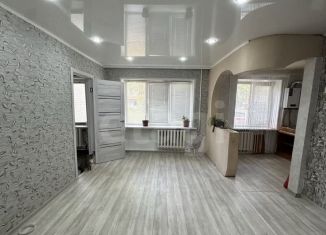 Продам 2-ком. квартиру, 42 м2, Мелеуз, улица Ленина, 9