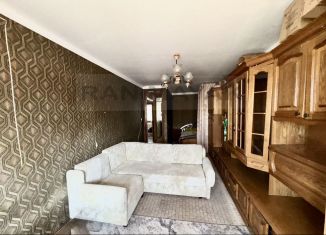 Продается 2-ком. квартира, 51.6 м2, Майкоп, Привокзальная улица, 175