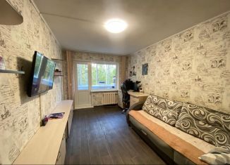 Продаю двухкомнатную квартиру, 44.2 м2, Красноярский край, Свердловская улица, 19