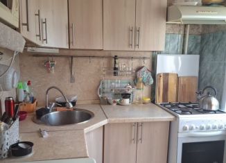 Продаю двухкомнатную квартиру, 48.1 м2, Алексин, улица 50 лет Советской Армии, 11/1