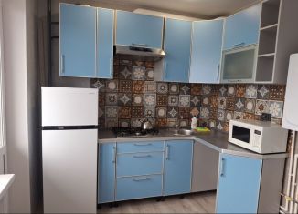 Сдаю в аренду 1-ком. квартиру, 40 м2, Смоленск, улица Попова, 113Г