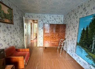 2-комнатная квартира на продажу, 50 м2, Боровичи, улица Дзержинского, 59