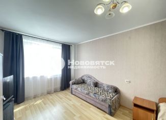 Продам 1-ком. квартиру, 41.4 м2, Киров, Советская улица, 58