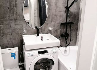 Продам 1-ком. квартиру, 18 м2, Екатеринбург, метро Площадь 1905 года, улица Мичурина, 101