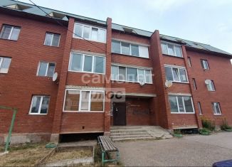 Продается двухкомнатная квартира, 60 м2, село Иглино, улица Чапаева, 21/2