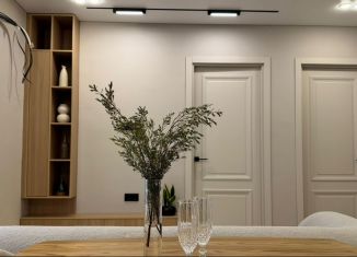 Продаю 2-ком. квартиру, 56.1 м2, село Мариинский, проспект Октября, 99