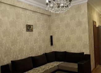 Сдается двухкомнатная квартира, 57 м2, Махачкала, Кадарская улица, 40