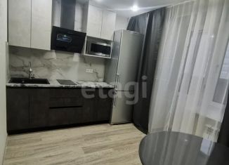 Продаю 1-ком. квартиру, 32.4 м2, село Мариинский, Хвойная улица, 10