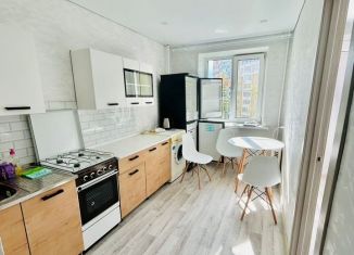 Сдача в аренду 2-ком. квартиры, 45 м2, Тамбов, Астраханская улица, 4А