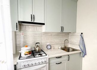 Продам 3-ком. квартиру, 61.1 м2, Воткинск, Верхняя улица, 1