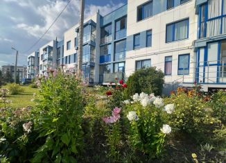 Продается 1-комнатная квартира, 29.3 м2, Киров, улица Героя Рослякова, 2