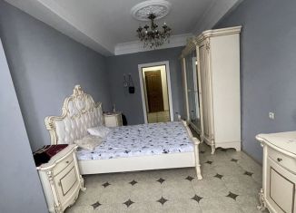 3-ком. квартира в аренду, 120 м2, Махачкала, проспект Петра I, 103Вк2