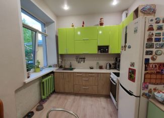 Продажа 2-ком. квартиры, 45.8 м2, Великие Луки, Нелидовская улица, 3А