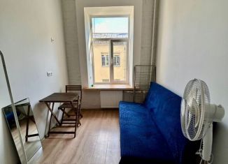 Продажа квартиры студии, 19 м2, Санкт-Петербург, Кирочная улица, 23, муниципальный округ Смольнинское