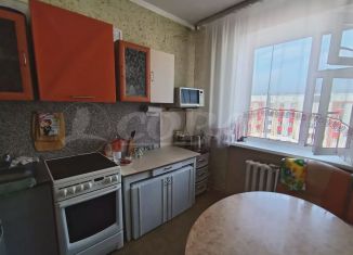 Сдается 3-ком. квартира, 65 м2, Тобольск, 9-й микрорайон, 21