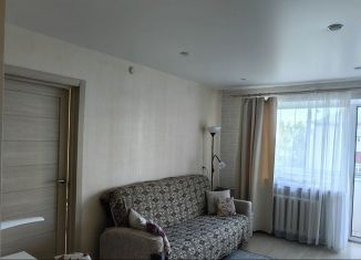 3-комнатная квартира на продажу, 52 м2, Киров, улица Маклина, 61А