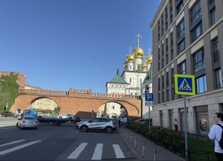 1-комнатная квартира в аренду, 43 м2, Санкт-Петербург, Полтавский проезд, 2, метро Маяковская