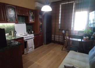 Сдача в аренду однокомнатной квартиры, 45 м2, Екатеринбург, улица Старых Большевиков, 3, Орджоникидзевский район