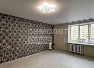 Продается 1-комнатная квартира, 38 м2, село Мариинский, Лазурная улица, 9