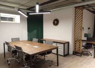 Продаю офис, 260.7 м2, Тюмень, улица Циолковского, 9