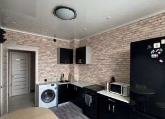 Сдаю в аренду 2-комнатную квартиру, 50 м2, Тюмень, улица Мельникайте, 36к2