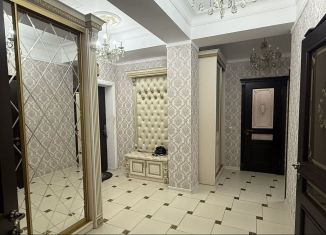 Сдам трехкомнатную квартиру, 85 м2, Избербаш, улица Маяковского, 110