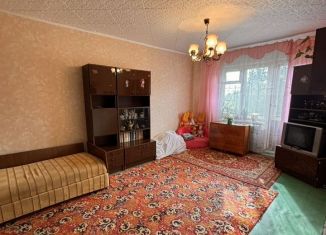 Продажа 2-комнатной квартиры, 53 м2, Кирово-Чепецк, Сосновая улица, 24/1