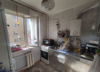 Продается трехкомнатная квартира, 57.8 м2, Керчь, улица Юных Ленинцев, 8