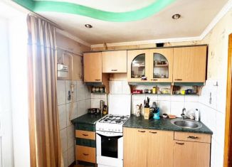 Продается двухкомнатная квартира, 49.4 м2, Крым, улица 50 лет Октября, 35